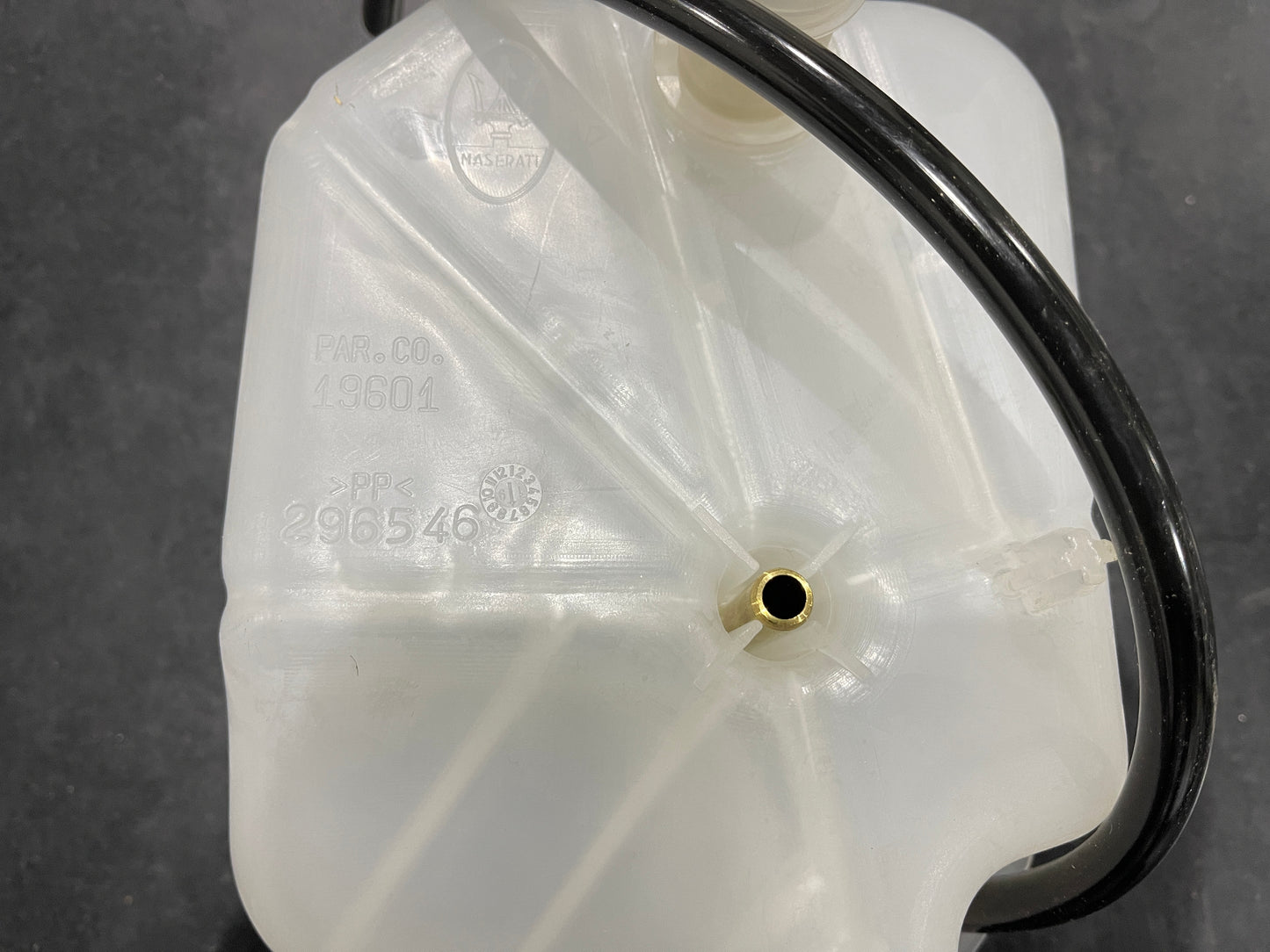 MASERATI COMPLETE EXPANSION TANK 296547